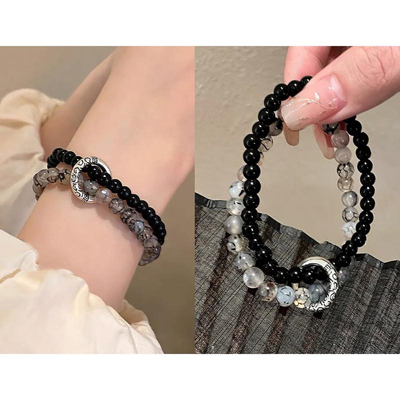 

Многокруговой гранатовый браслет для женщин с чувством нишевого дизайна. Ретро-браслет можно использовать как ожерелье.