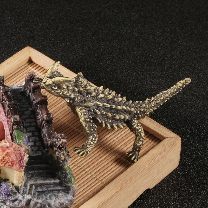Animal Figurines Lizards Statues Shelf Decors Accent Lizards Decorative Objects Tabletop Centerpieces for Home Decors