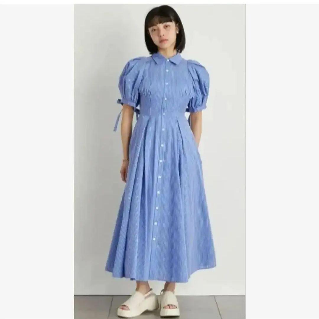 Beautiful item! lilybrown Lily brown, volume sleeve shirt dress light blue