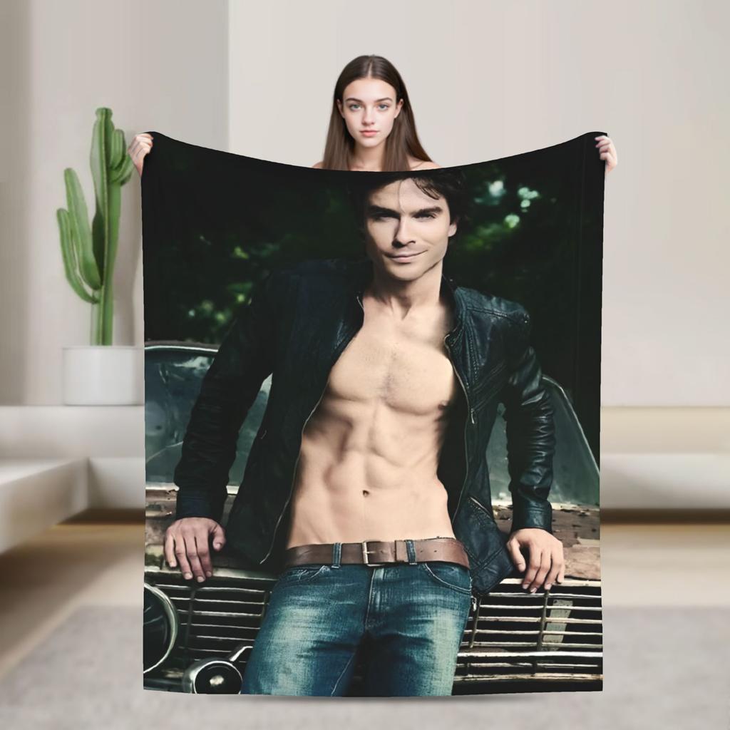 The Vampire Diaries Damon Salvatore Decken Flanell Bedruckt Tragbar Ultra-Weich Überwurfdecke für Bettwäsche Büro Teppichstück