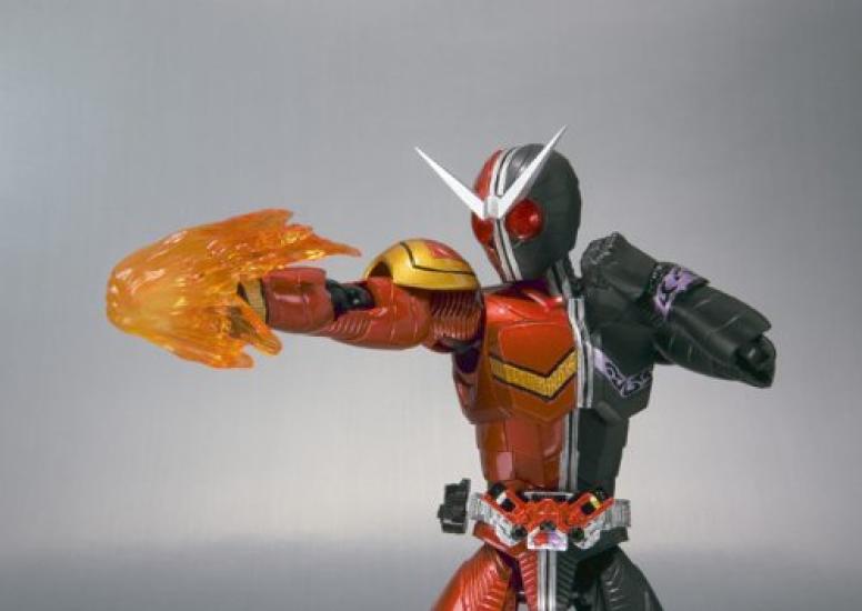 TAMASHII NATIONS Kamen Rider W Heat Joker Heat Trigger S.H.Figuarts (Double) &