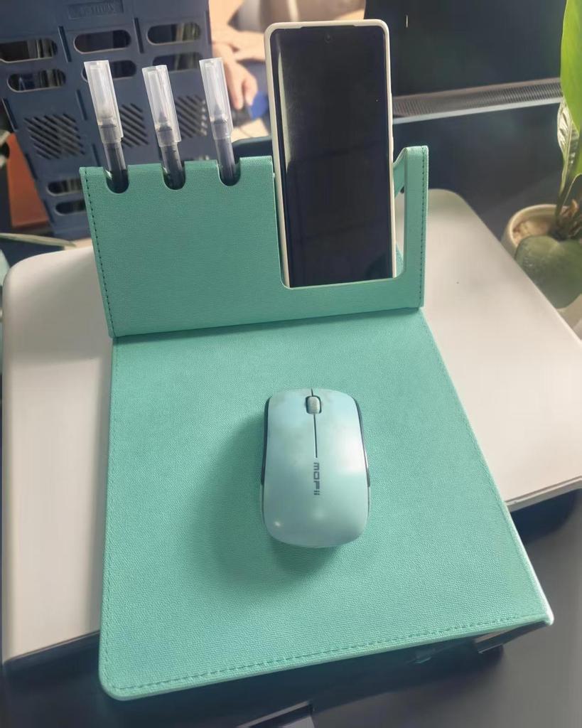 3-in-1 Mouse Pad: Desktop Pen Holder & Phone Stand