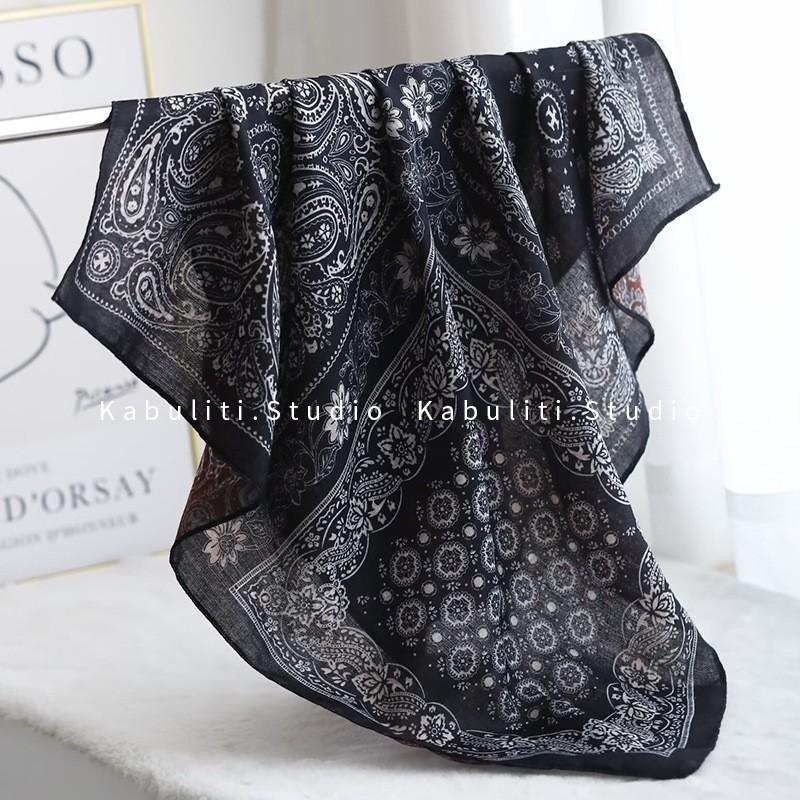 70x70cm Lightweight Square Scarf Women Vintage Black Floral Print Silk-Feel Neck Wrap UV Protection Stylish Accessory