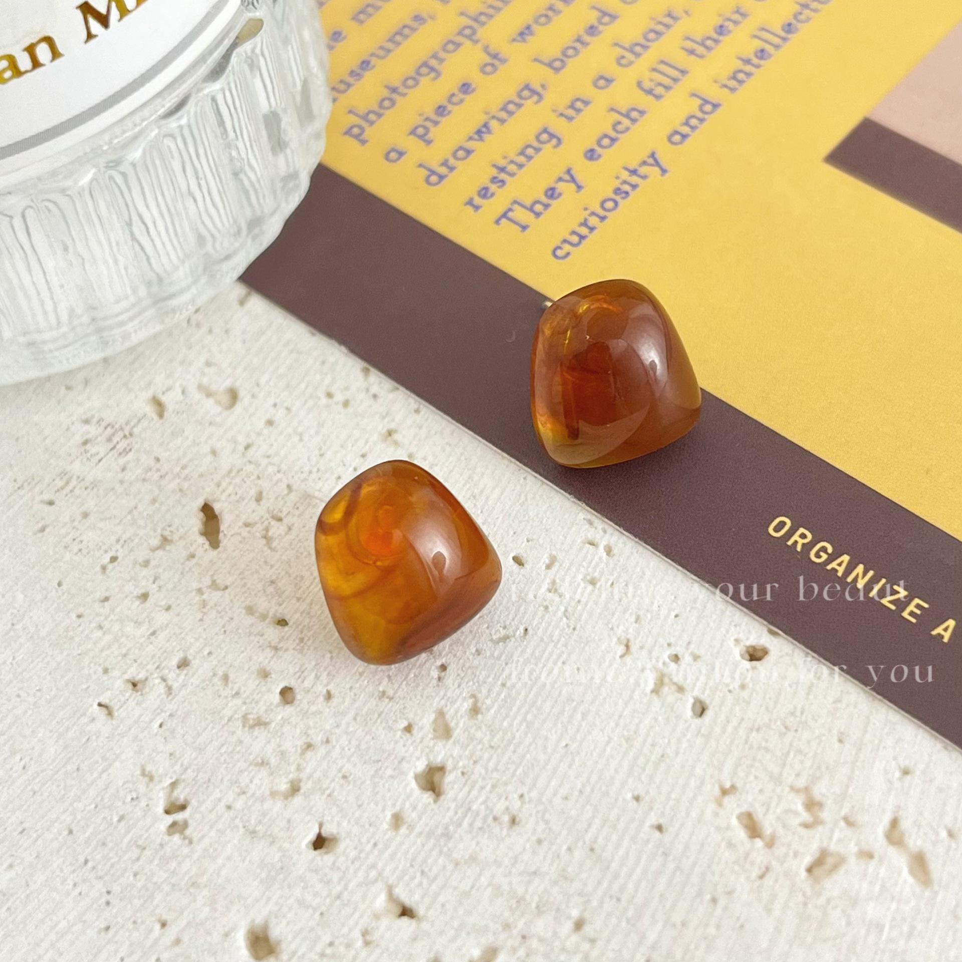 

«Серьги-иглы Майяра 925»: Янтарный жемчуг в стиле ретро для осени/зимы