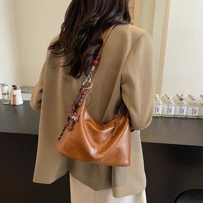 Modische einfarbige PU Hobo-Schultertaschen, einfache, vielseitige, große Kapazität, temperamentvoller Stil, Reise-Umhängetaschen