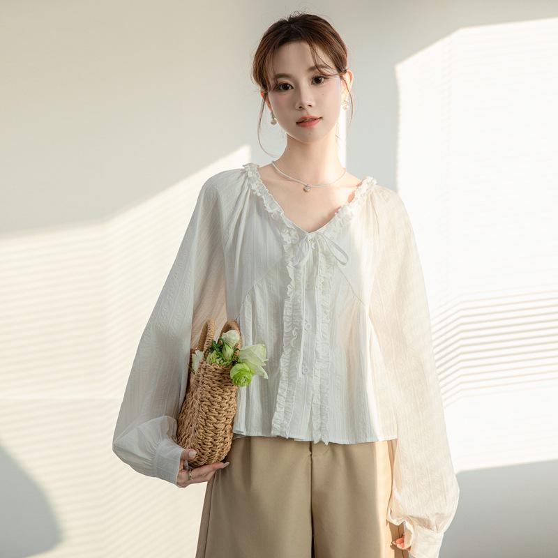 2026 Early Spring French Chic Lace V-Neck Long-Sleeve Women's Shirt