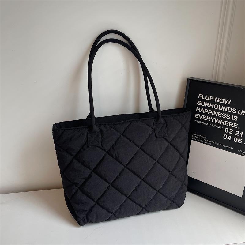 College students class tote bag women's new large-capacity commuter handbag autumn and winter fashion rhombus casual shoulder bag