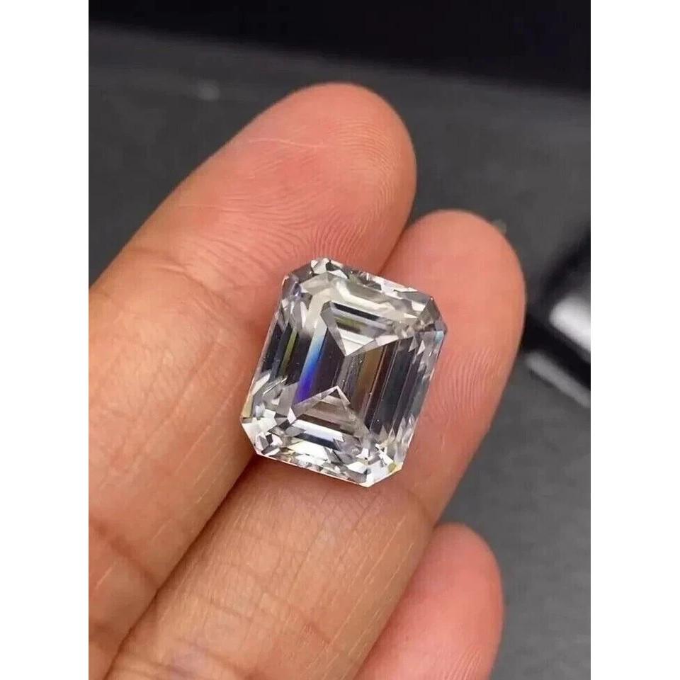 Emerald Cut 1 CT VVS1 Clarity Natural D Color Lab-grown Diamond Certified M1U98