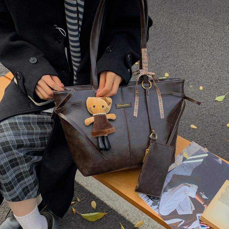 

Korean version handbag bag women s 2025 new high-end retro shoulder underarm bag large-capacity commuter tote bag no pendant