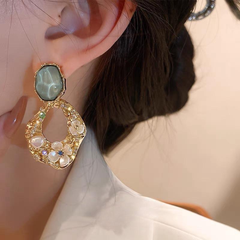 Inlaid Diamond Pearl Flower Hollow Dangle Earrings - Silver Needle, Niche Design, Fairy Style
