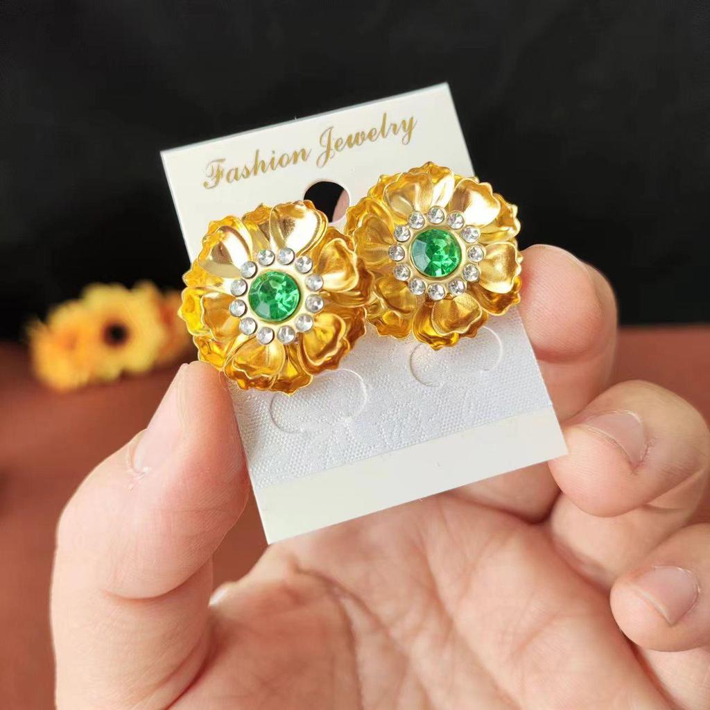 Ethnic Flower Rhinestone Gold Stud Earrings - Versatile and Stylish Accessories
