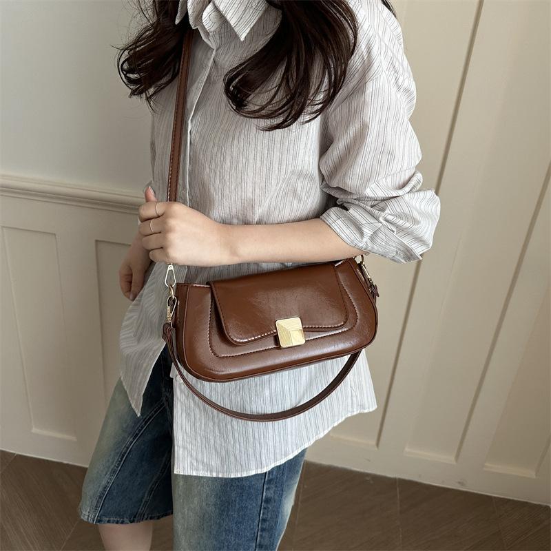Fashionable Underarm Bag Elegant and Simple Light Luxury Retro Single Shoulder Crossbody Small Bag