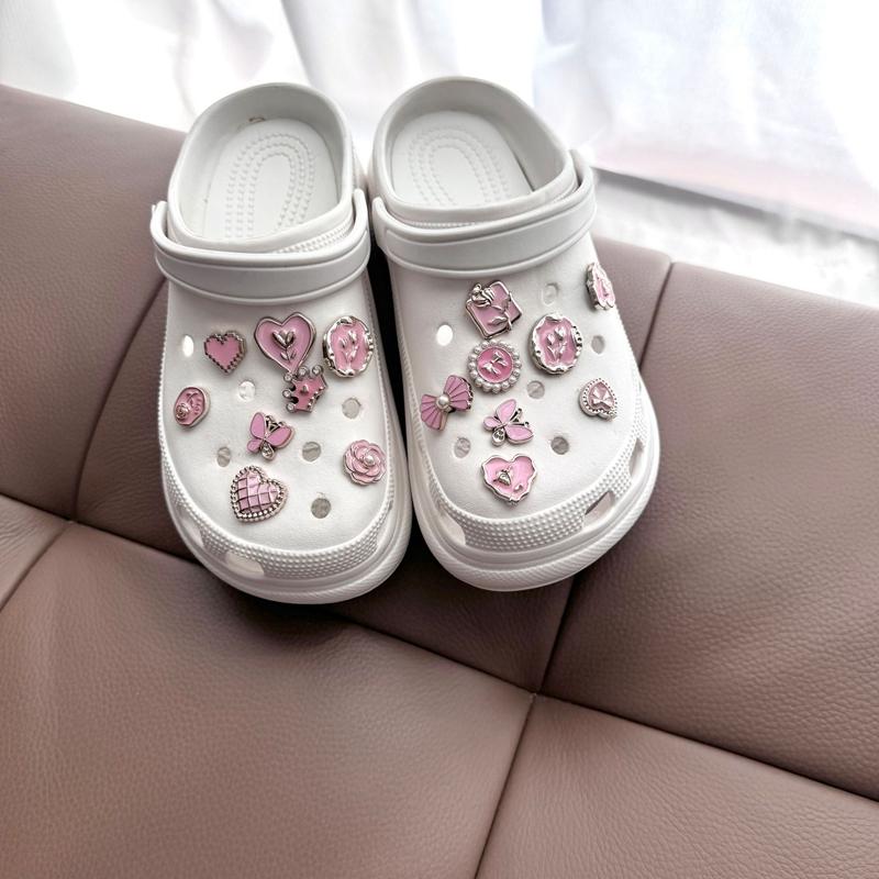 

Набор розовых шармов для обуви Креативный DIY Цветок для обуви Бриллиант Бабочка Жемчуг Цветок Съемная пряжка Украшение для обуви для девочек 1 комплект