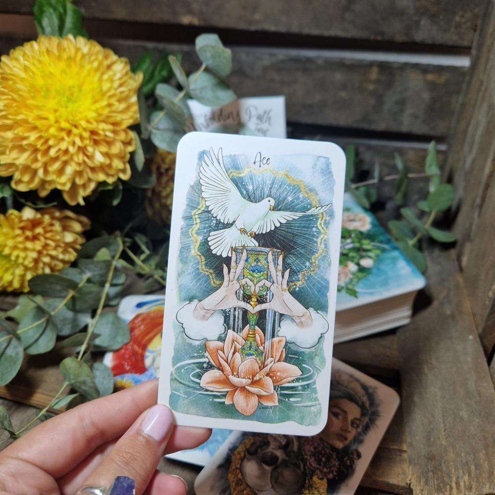 10.3*6cm The Unfolding Path Tarot: A Stunning 78-Card Deck Portable Size for The Modern Reader