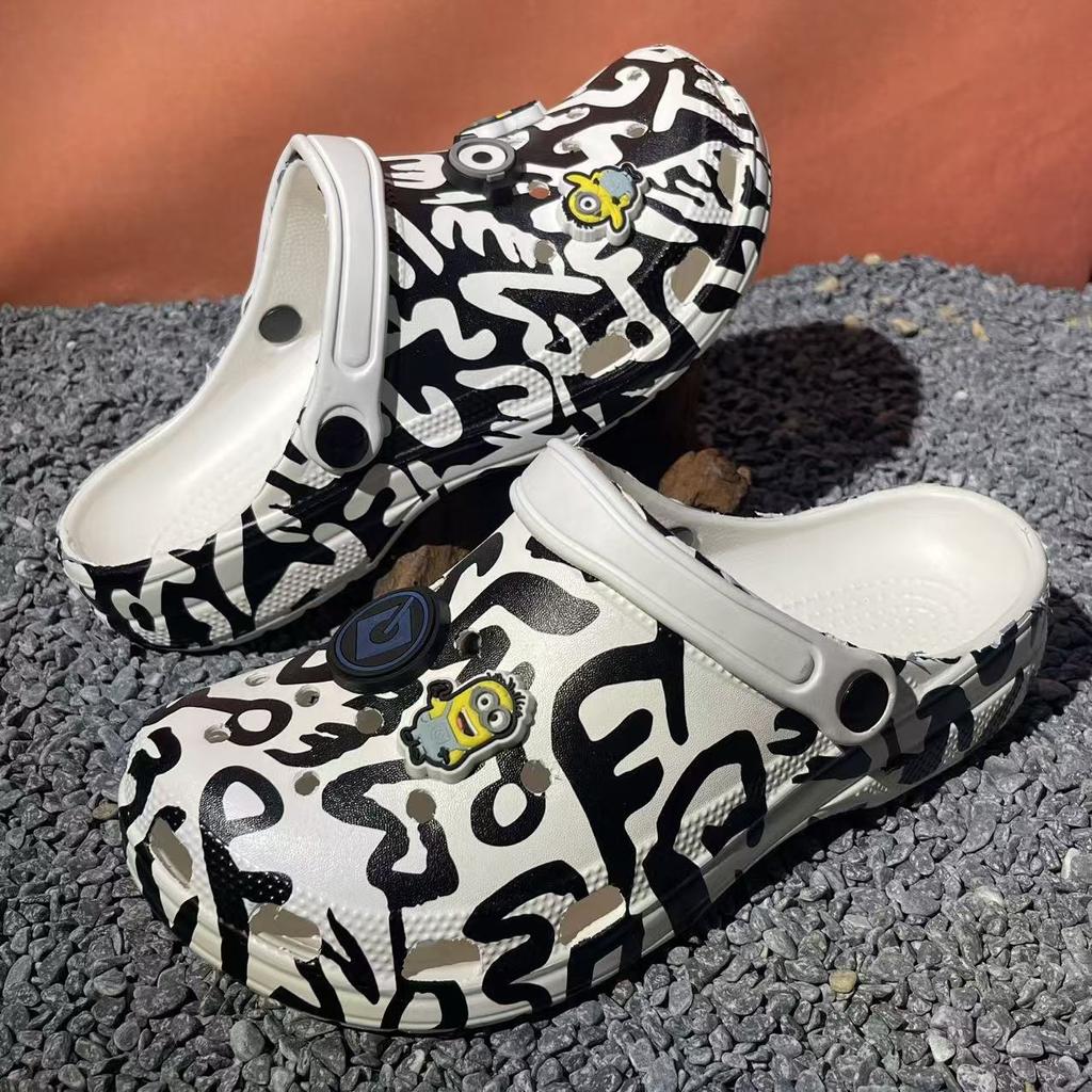 Cool Cartoon Graffiti Clogs – Unisex Couple Beach Sandals, Soft Sole Breathable Hollow Shoes