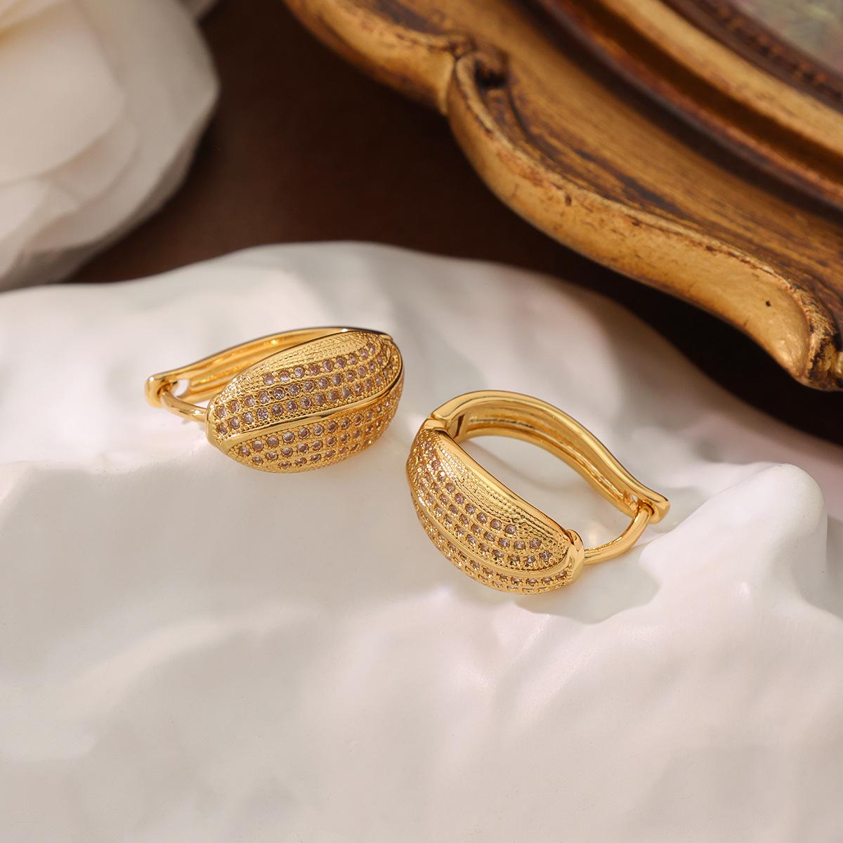 Трансграничные Новые Высококачественные Серьги-кольца Полностью Несущие с Универсальным Дизайном Модные