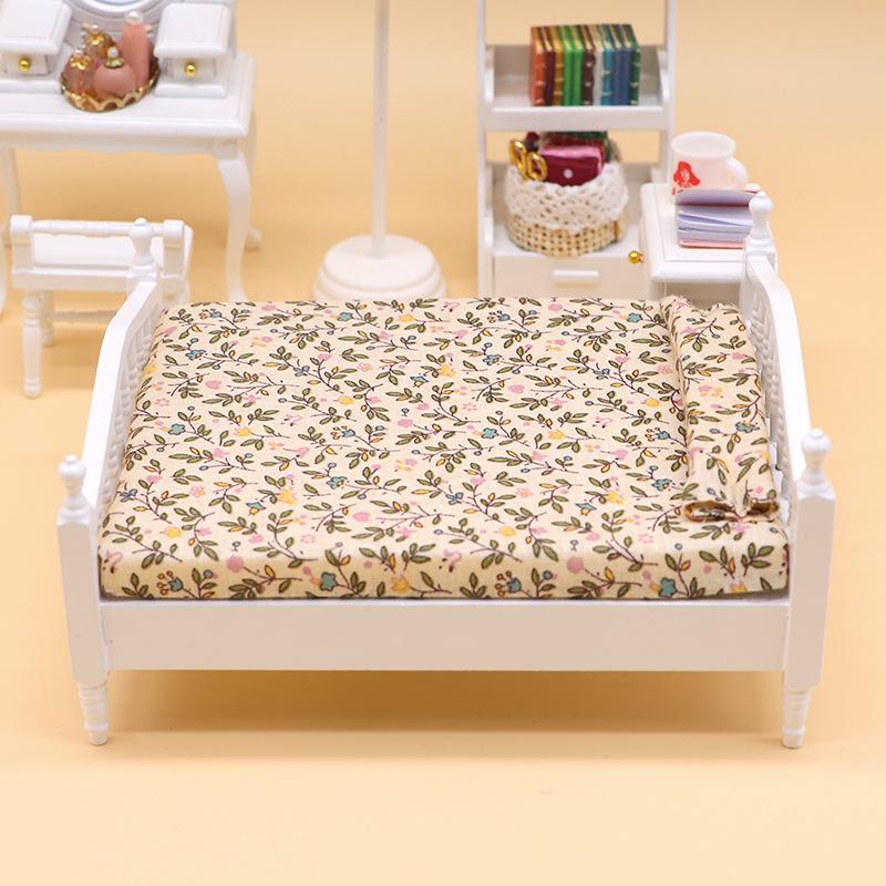1:12 Dollhouse Miniature Double Bed for Bedroom Scene