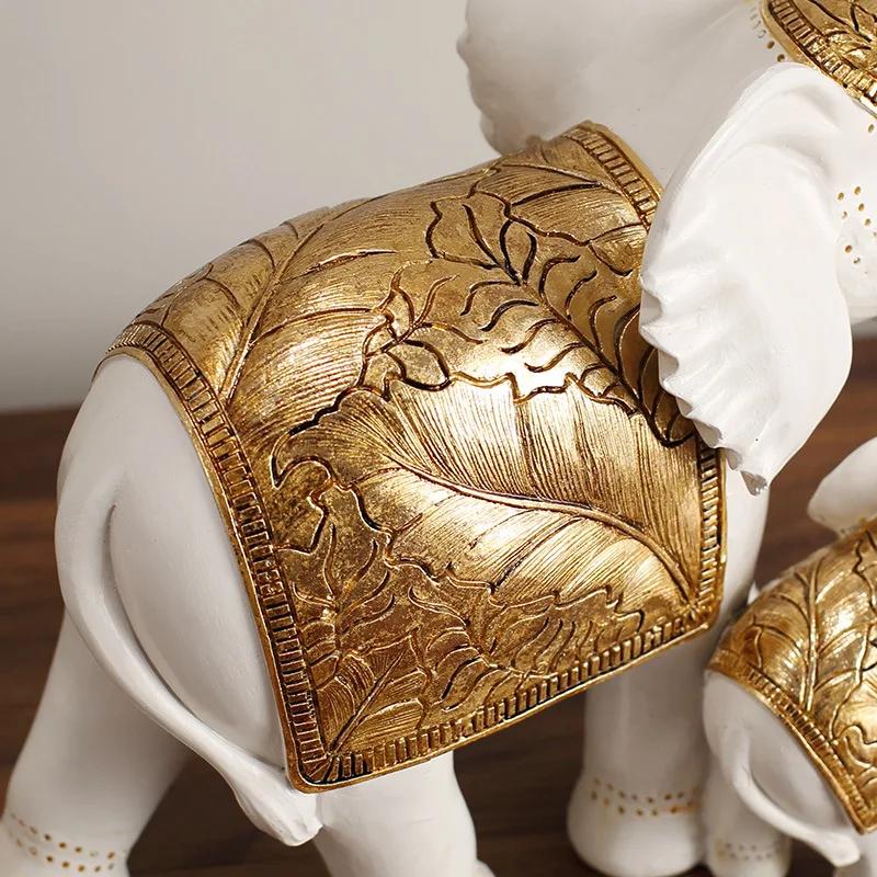 Resin Elephant Statue Luck Elephant Figurine Brings Good Luck Health Strength Ideal for Modern Rustic Living Room Office Bedroom