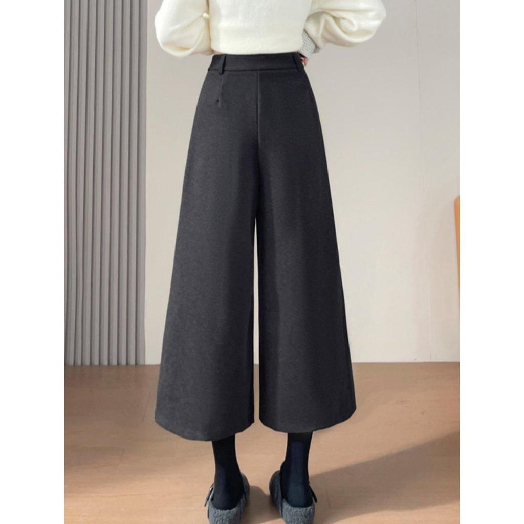 Women's Gray Wool High-Waist Wide-Leg Cropped Pants - Loose Fit, Slimming, Pear Shape, Casual Wear for Spring and Autumn
