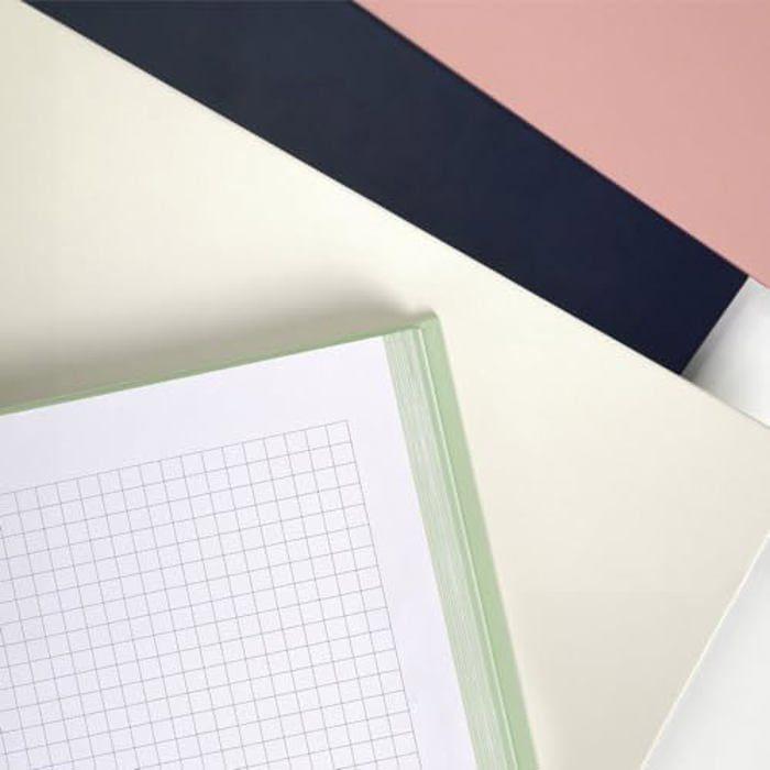 Cahier A5 - MILAN - 430 - Couverture rigide - 80 feuilles - Quadrillage 5 x 5 mm