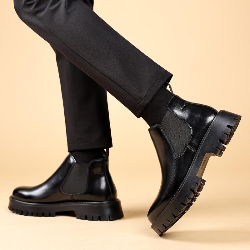 Slip on Leather Basic Boots Man Round Toe Style Outdoor Motorcycle Boots Warm Plush Fur Winter Boots for Men Comfy Outdoor Shoes