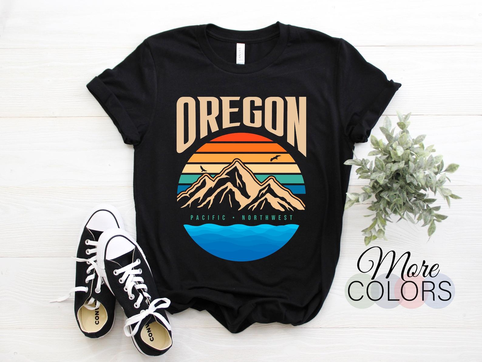 Oregon Beautiful State Pacific Northwest Home Mountains Travel Hiking Souvenir Birthday Gift Vintage Retro T-Shirt, Vacation Traveling Visit 100