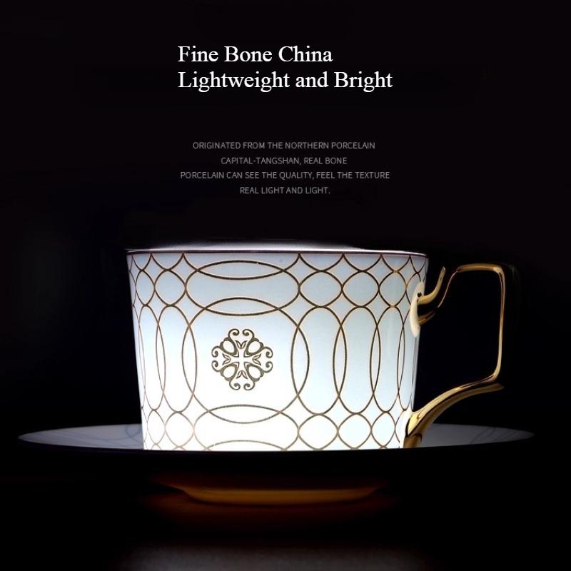 Feines Knochenporzellan Kaffeetassen- und Untertassensets, 270 ml Wunderschön glasierte Teetasse mit Goldrand und Henkel, Keramik-Kaffeetassen mit goldenem Löffel