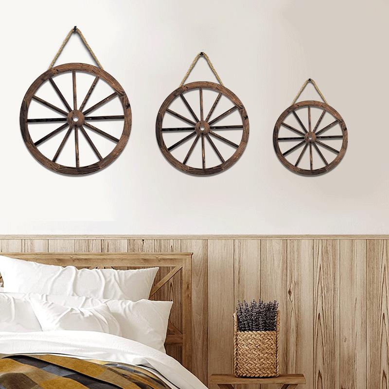 Retro Western Wooden Wagon Wheel Wall Decor