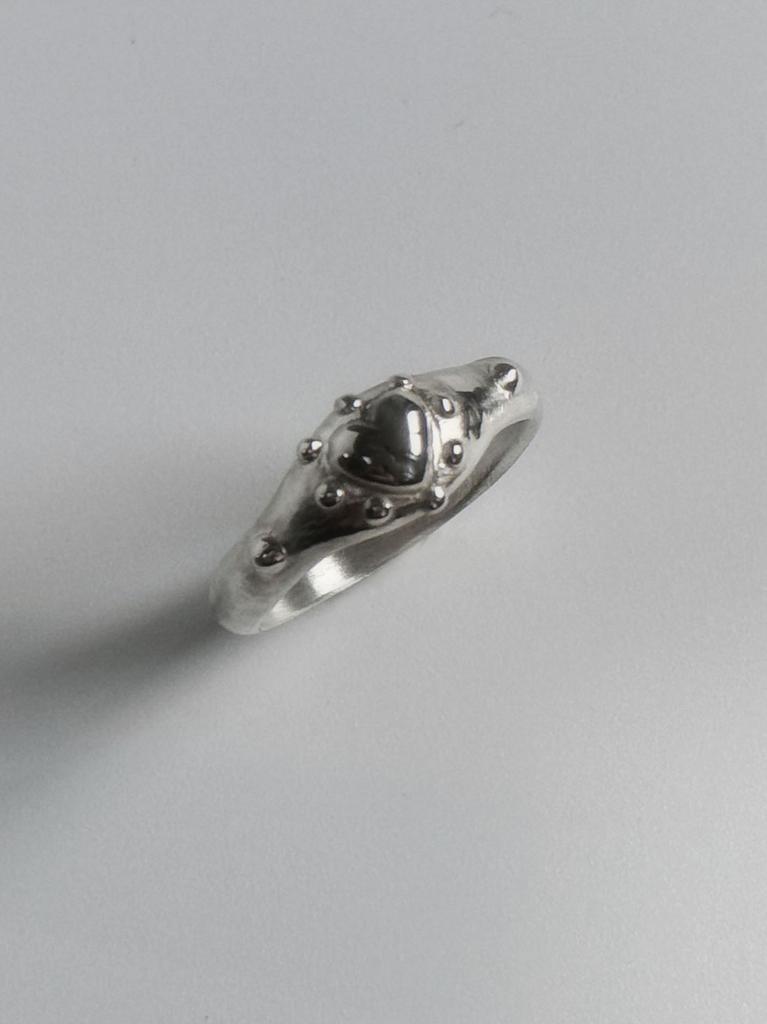 Lovetrix Silver925 Heart Dot Ring