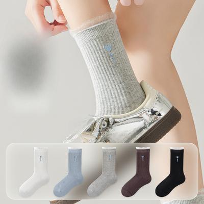 Spring and Autumn Thin Socks for Women, Sweet Lace Lace Cotton Mid-calf Socks, Embroidered Heart Letters, Pile Socks for Women
