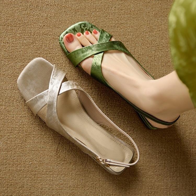3Cm New Chinese Style Fish Mouth Sandals Women's Thick Heel Medium Heel Open Toe Simple Roman