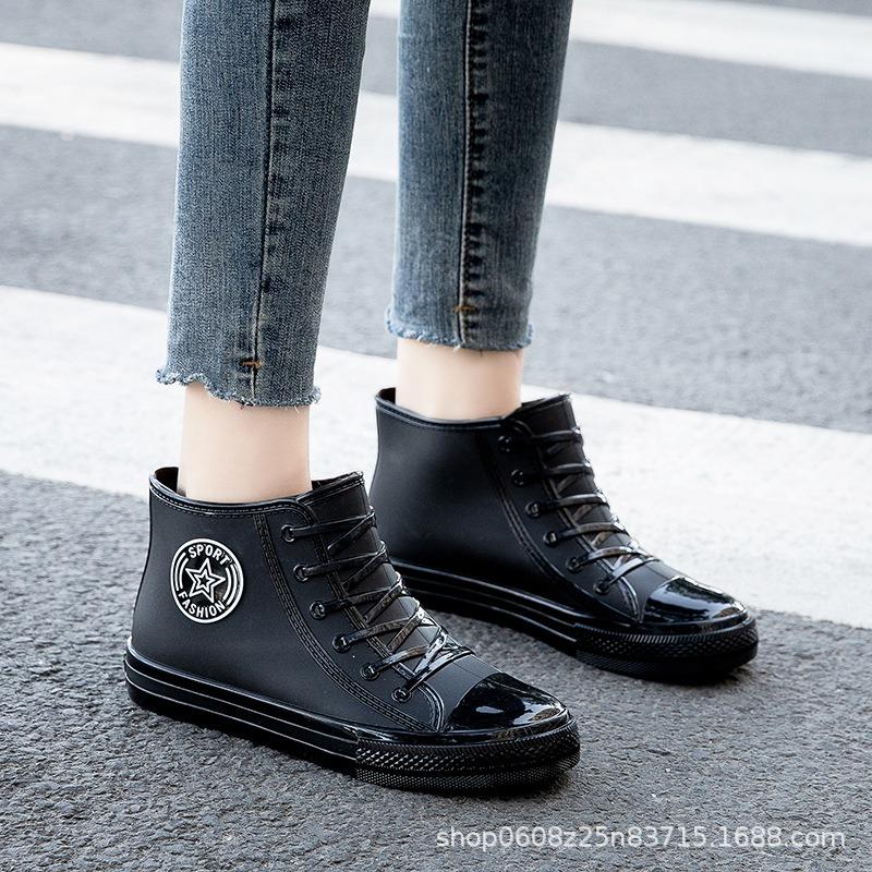 

Fashion short waterproof shoes female adult non-slip kitchen rain boots velvet warm student non-slip rubber shoes fashion 35 чорний