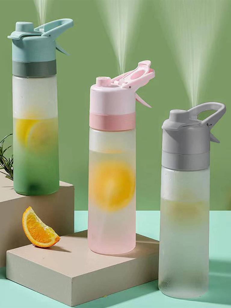 1pc 650ML Gradient Sports Water Bottle, Outdoor Sports Fitness Water Cup, Large Capacity Spray Bottle, Travel Beverage Bottle