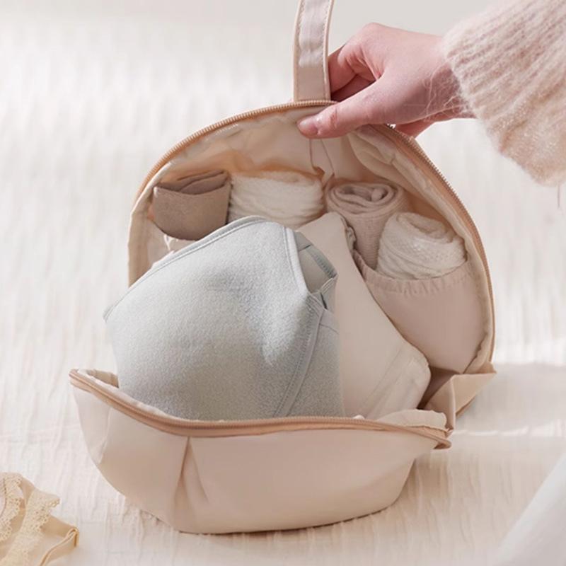 Shell-Shaped Underwear Storage Bag - Large Capacity Waterproof Organizer for Bras, Socks & Travel Essentials