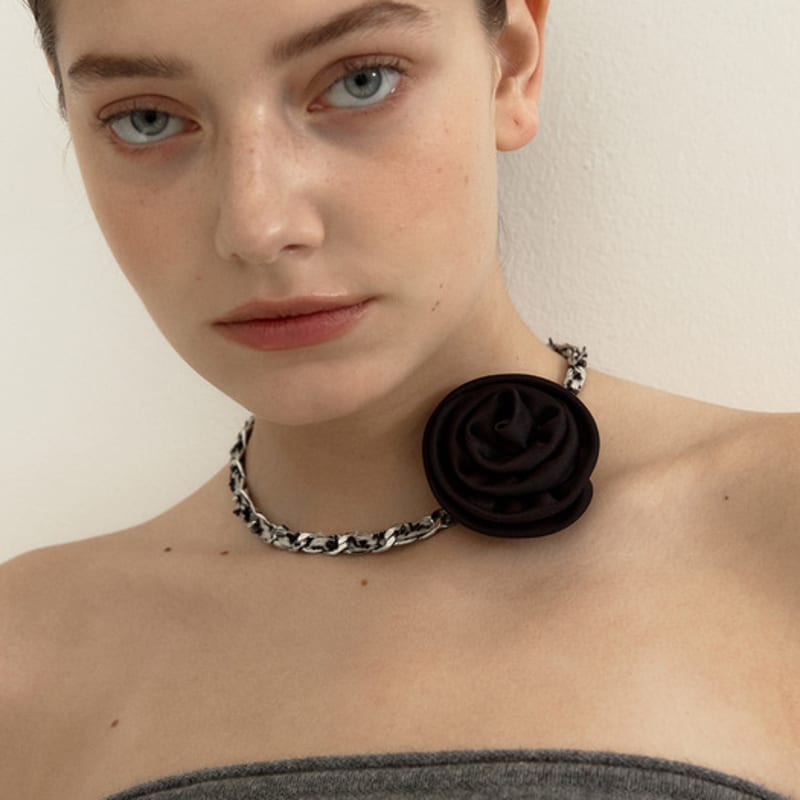 Viollina Tweed Chain Necklace
