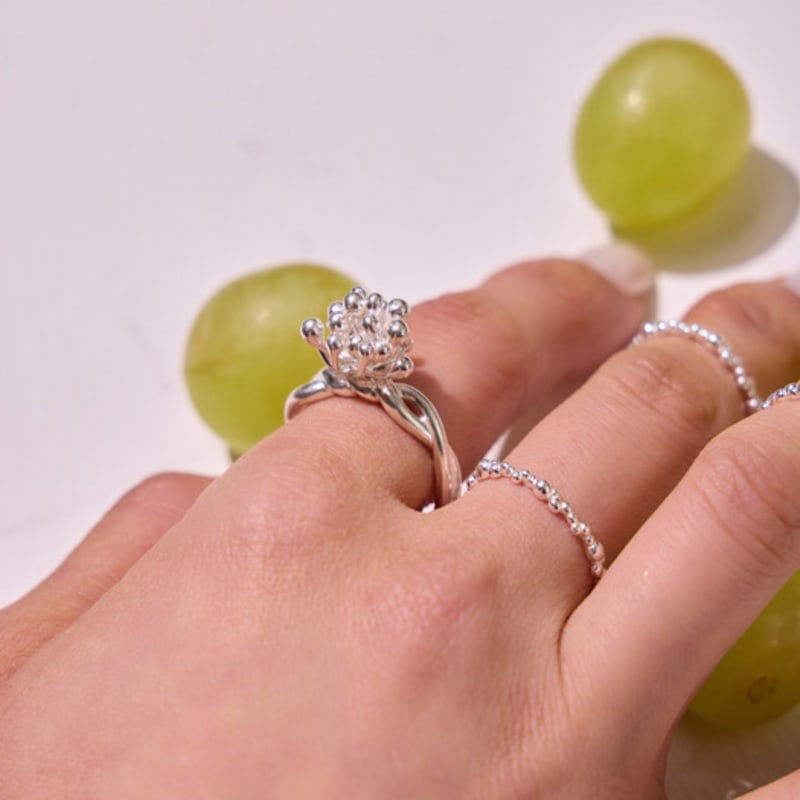 SULTANA Sultana vine ring