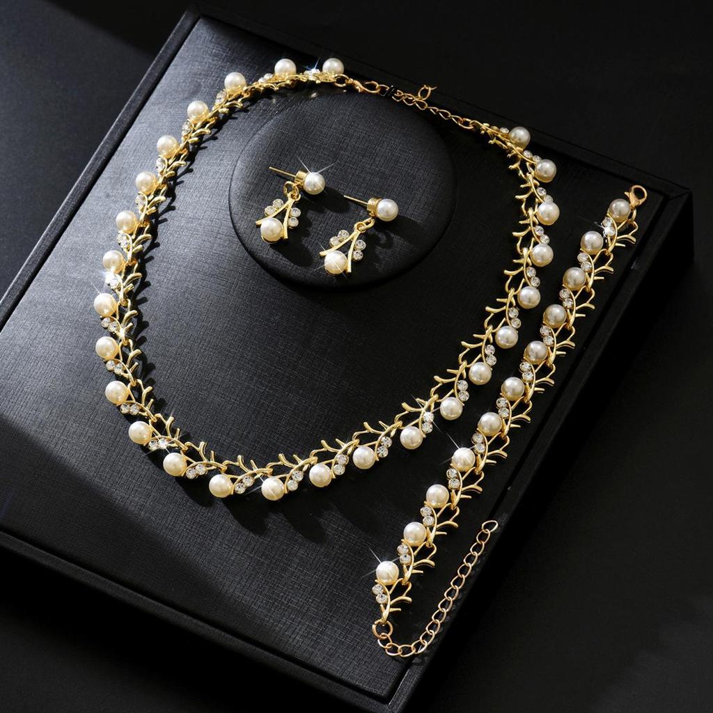 Middle East Bridal Jewelry Set: Pearl Earrings, Necklace & Bracelet