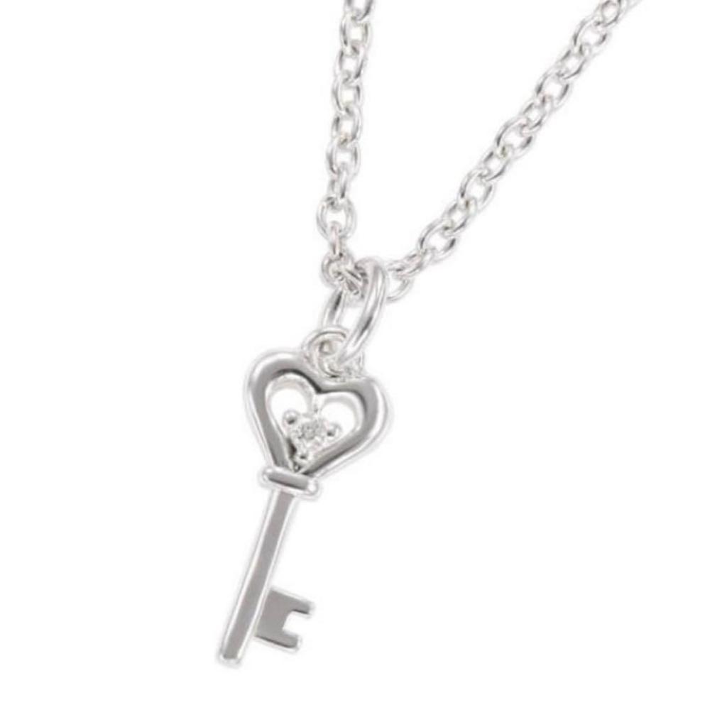 Used Justin Davis CACHE CACHE Necklace