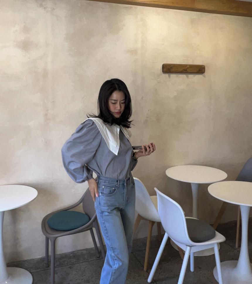 2026 Korean Chic Double-Layer Doll Collar Plaid Shirt with Puff Long Sleeves for Women.