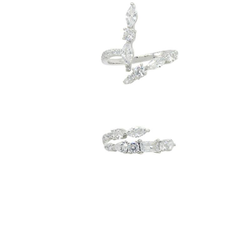Chic Opendesign Ring With Shimmering Stones Perfect For Gifts Celebrations And