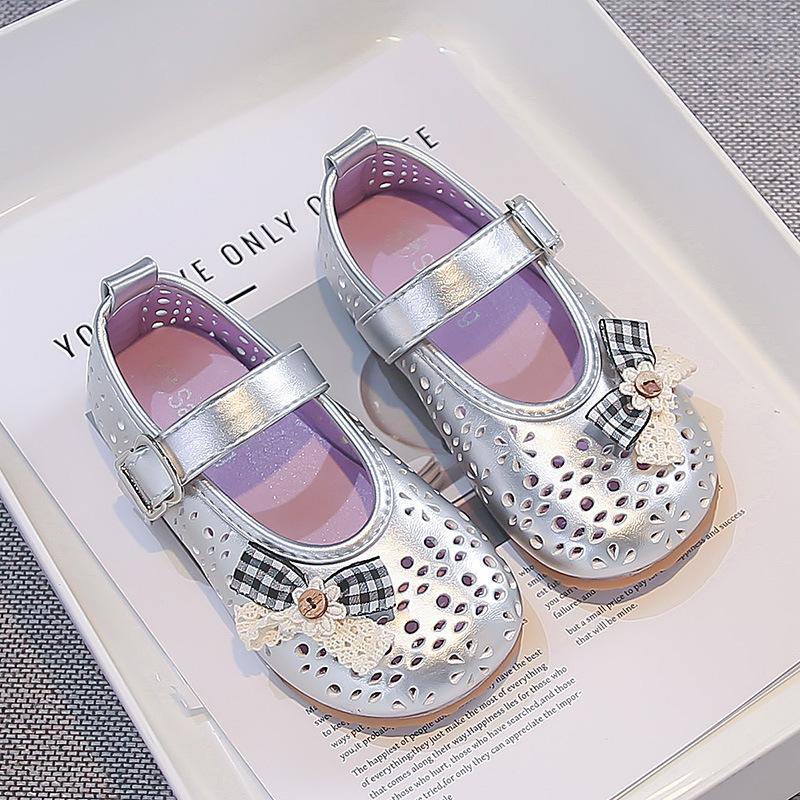 

Spring Shallow Cutout Breathable Leather Shoes for Girls, Fashionable Princess Kids Casual Shoes for Spring and Autumn size 24 серебряный