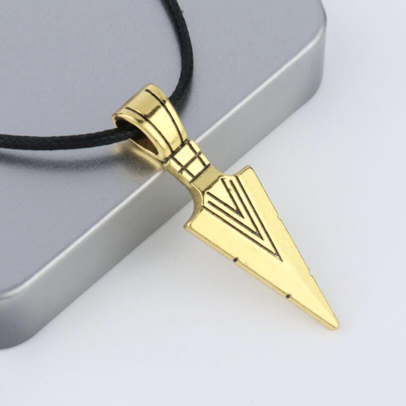 European and American Casting Arrow Pendant Necklace Men's Necklace Triangle Spearhead Jewelry