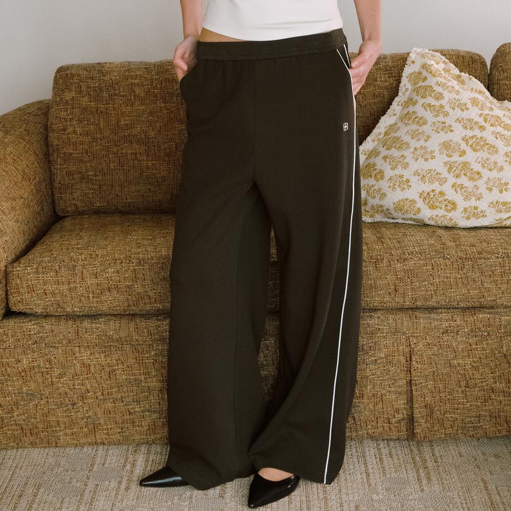 Elssibeui Embroidery Wide Sweat Pants_Cocoa