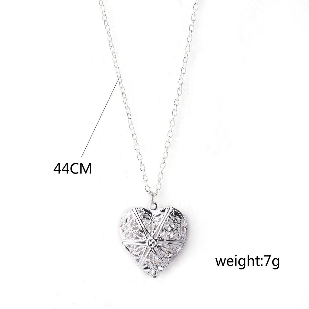 Love Can Be Opened Small Photo Korean Version Hollowed Out Women's Through Flower Peach Heart Shape Phase Box Necklace Alloy Sweater Chain