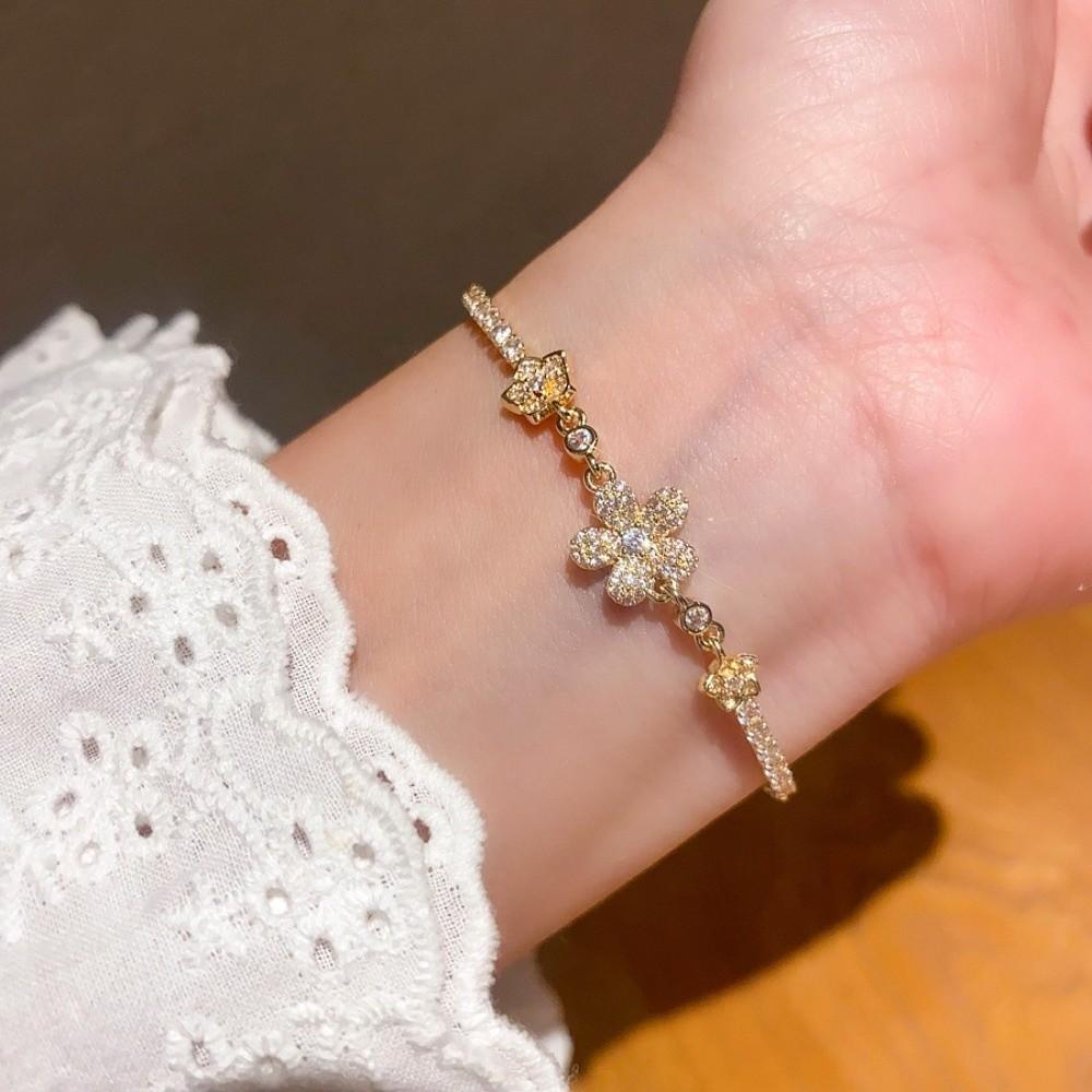 Adjustable Flower Bracelet Sparkling Zircon Exquisite Metal Pull-out Bracelet Crystal Pull Handmade Zircon Bracelet