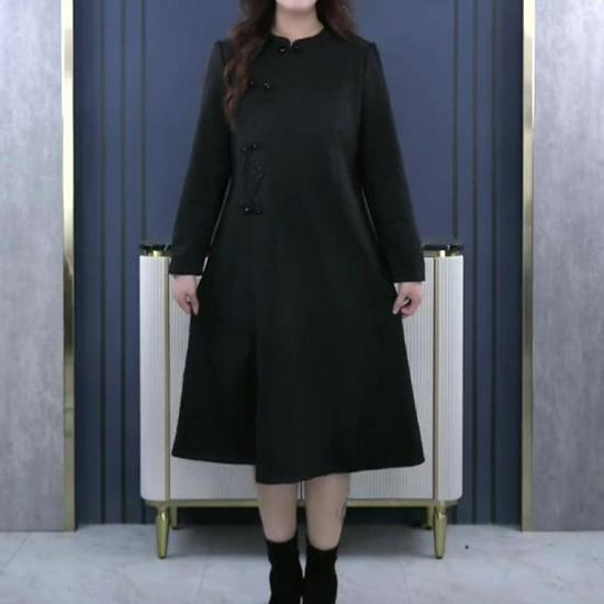 2025 Modern Chinese Style Plus Size Cheongsam with Stand Collar - Elegant, Loose, Slimming, Popular for Moms