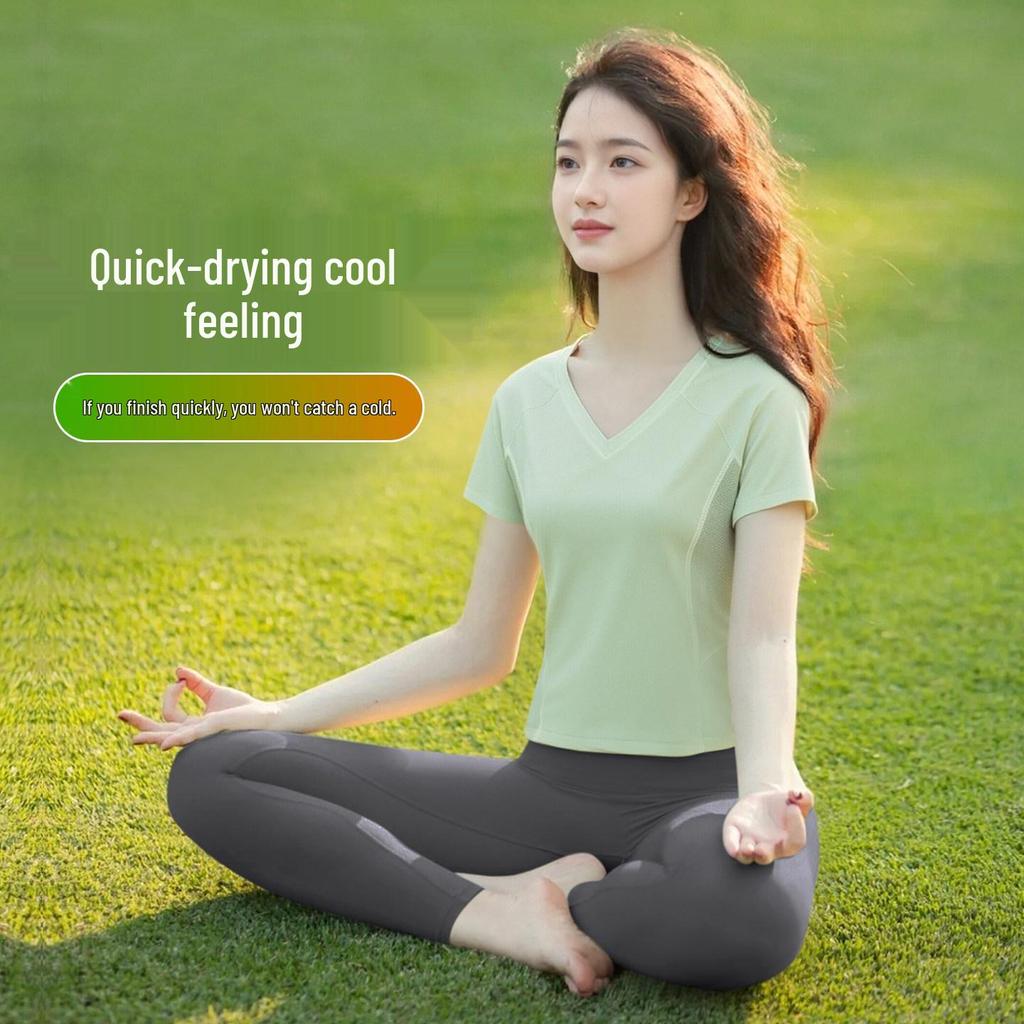 Women's Quick-Dry Breathable Yoga Suit Set - Stunning Pilates Training Short Sleeve Top for 2026