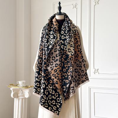 New Brand Autumn and Winter Cashmere Scarf Women Elegant Warm Pashmina Blanket Poncho Scarves Female Leopard Print Shawl Bufanda