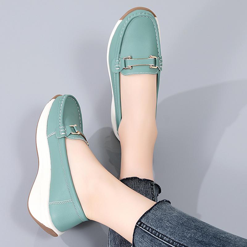 Leather Designer New Women's Flat Shoes Plus Size 35-43 Casual Sneakers Mom Light Fashion Comfortable Walking Shoes for Women