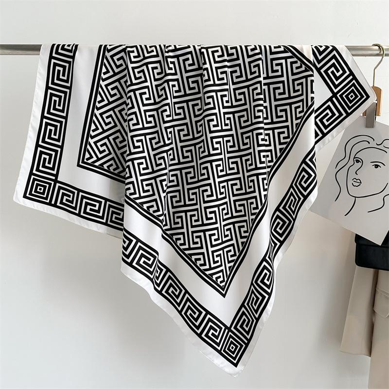 Korean Version of Light Luxury Fashion Versatile Printed Scarf 91cm Large Square Scarf Twill Silk Headscarf Temperament Versatile Warm Shawl